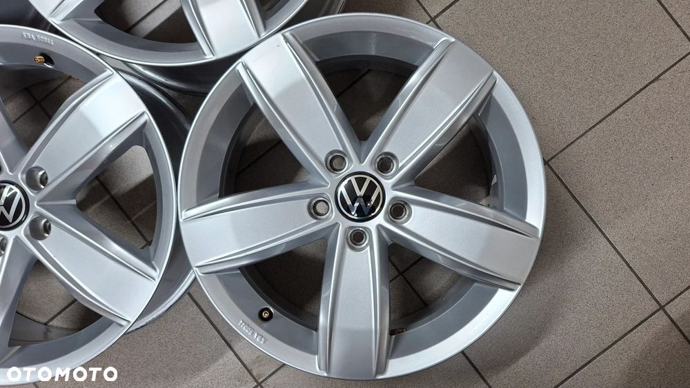 Felgi Aluminiowe 17 VW Passat B8 5x112 ET 41 Corvara - 5
