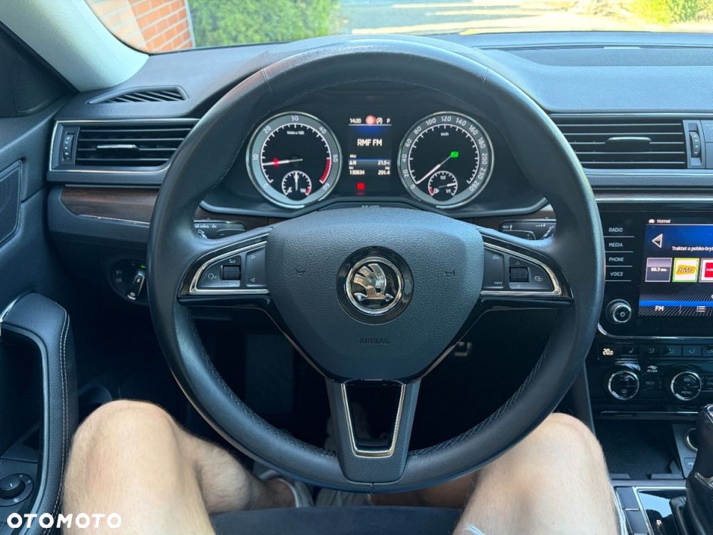 Skoda Superb 2.0 TDI SCR 4x4 Scout DSG - 12
