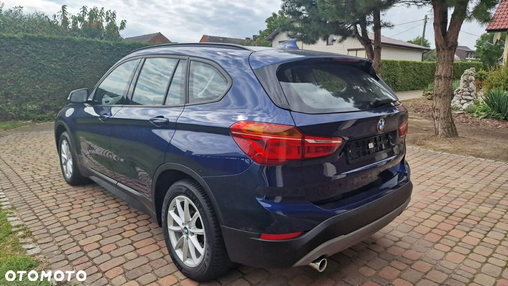BMW X1 sDrive16d - 16