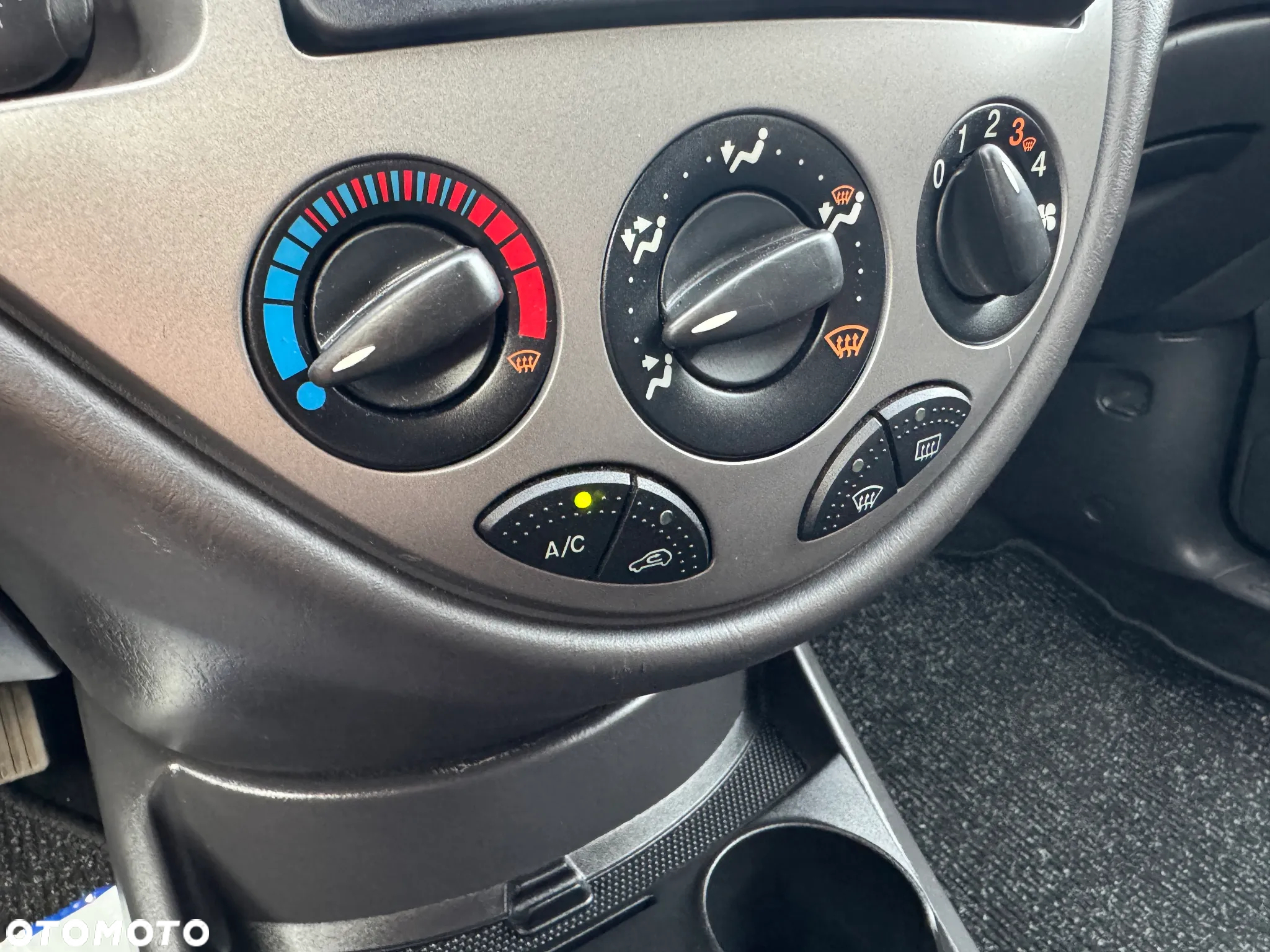 Ford Focus 1.6 16V Style - 23
