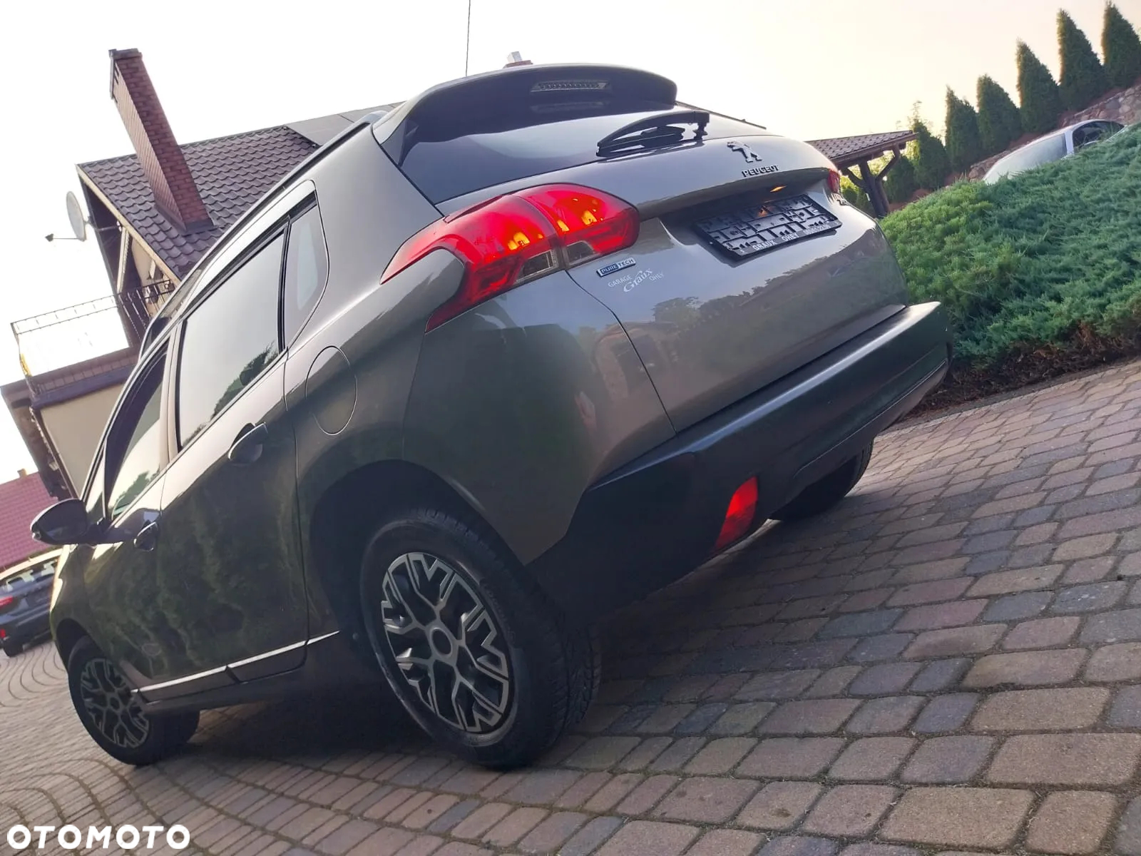 Peugeot 2008 - 14