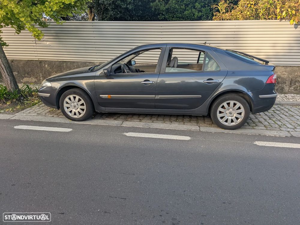 Renault Laguna 1.9 dCi Dynamique - 1