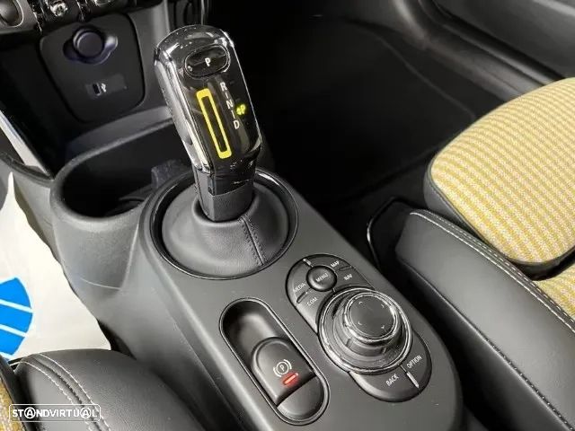 MINI 3 Portas Cooper SE Yours - 31