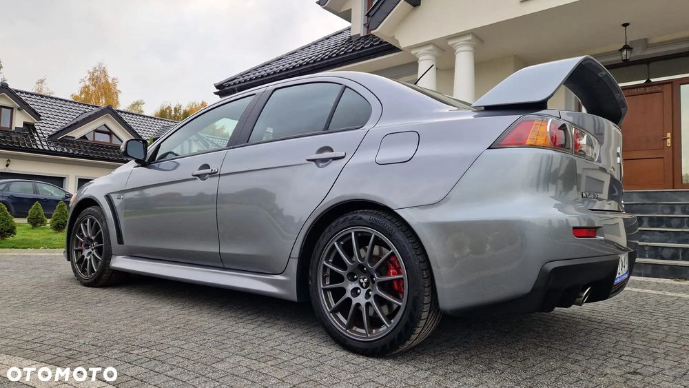 Mitsubishi Lancer Evolution - 12