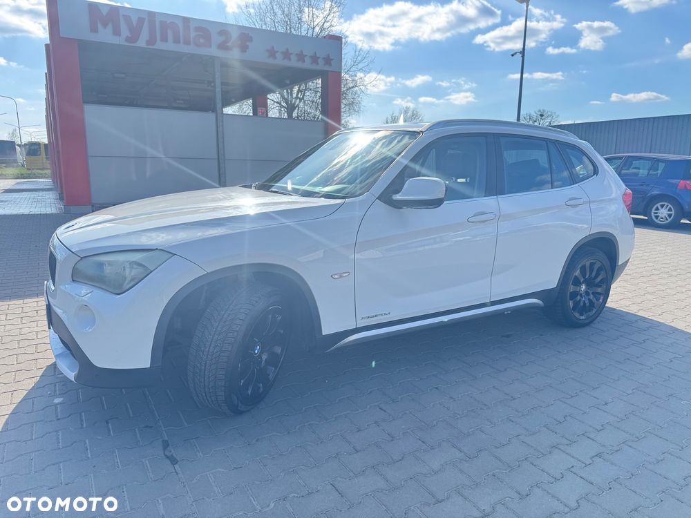 BMW X1 sDrive20d - 11