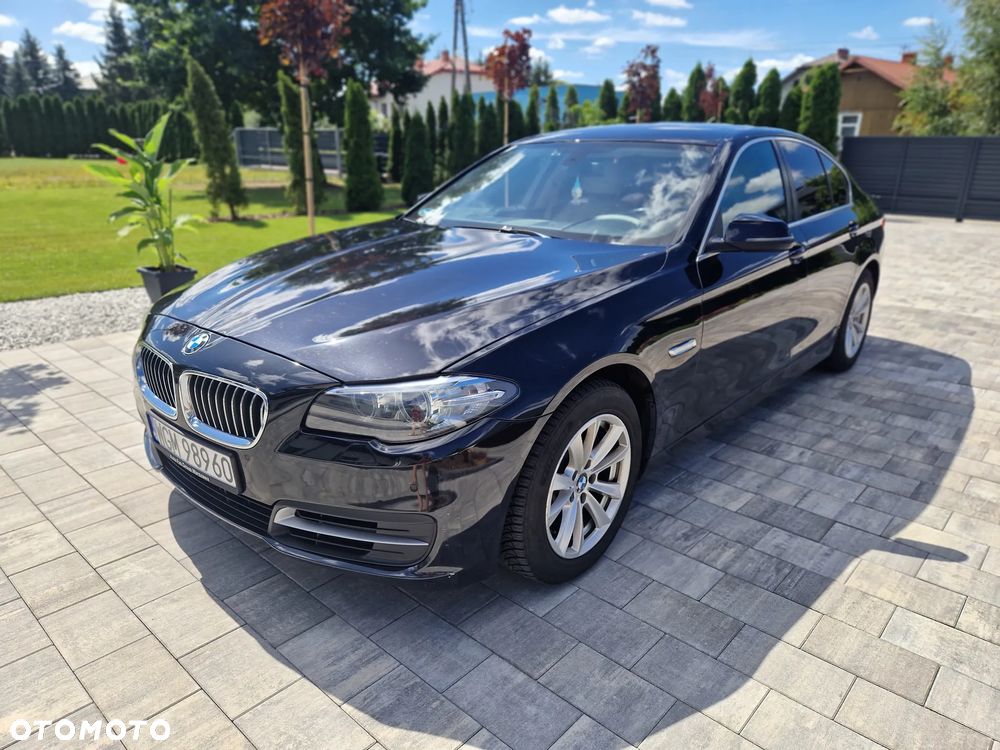 BMW Seria 5 520d xDrive Luxury Line - 1