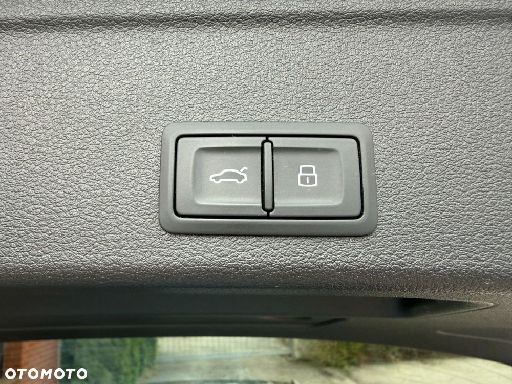 Audi A4 Avant 50 TDI quattro tiptronic S line - 25