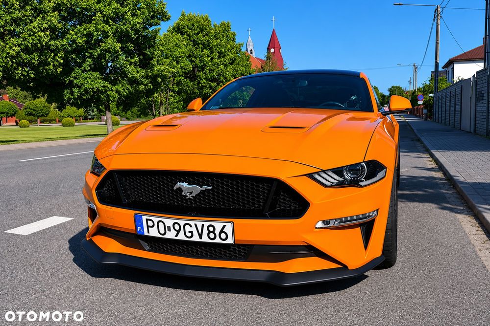 Ford Mustang - 1