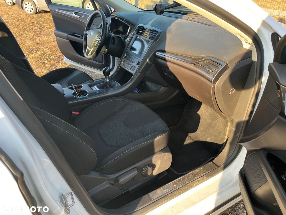 Ford Mondeo 2.0 TDCi STart-Stopp Titanium - 16