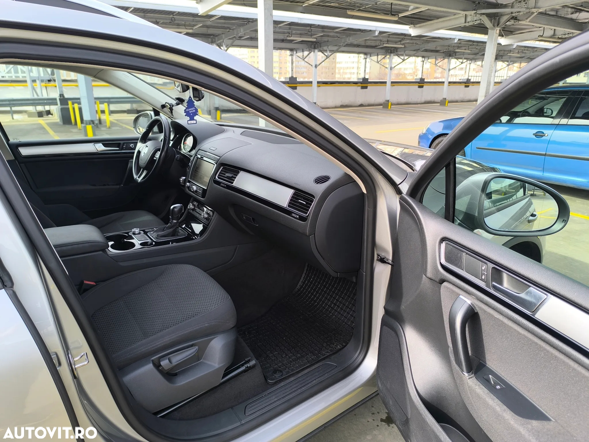 Volkswagen Touareg 3.0 V6 TDI BMT - 10
