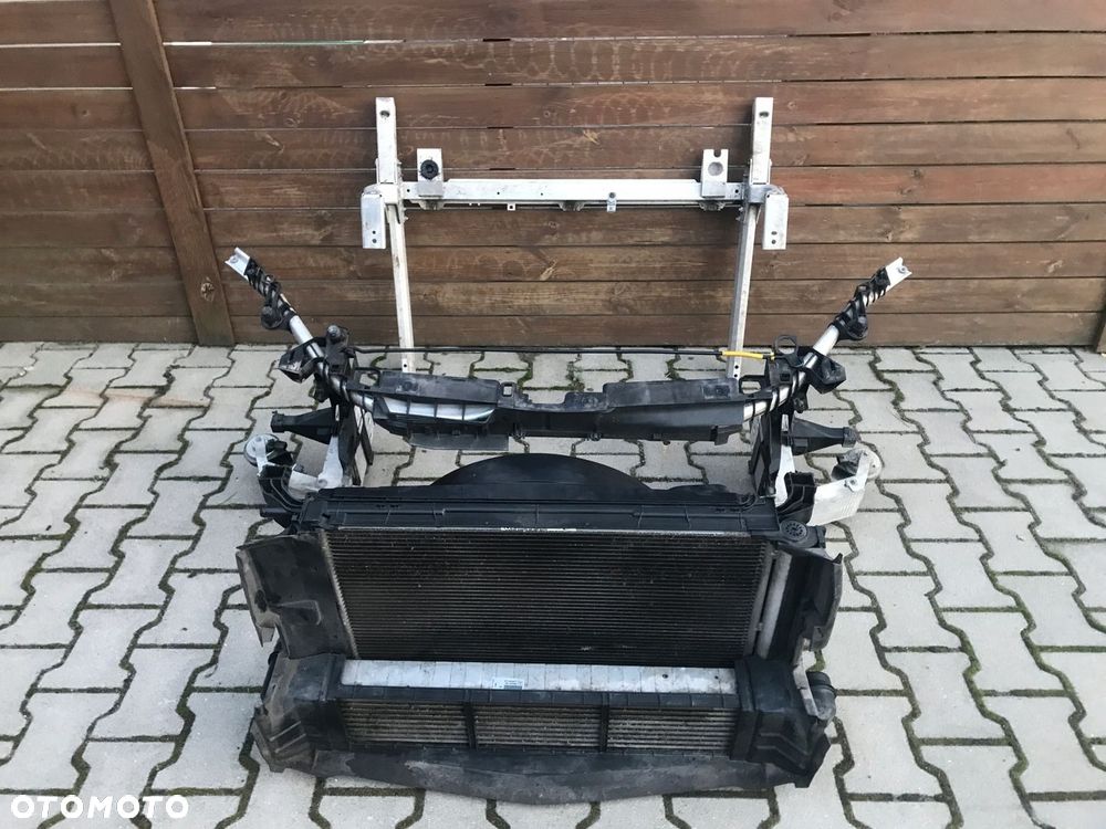 MERCEDES gla 156 kompletny pas chlodnice - 4