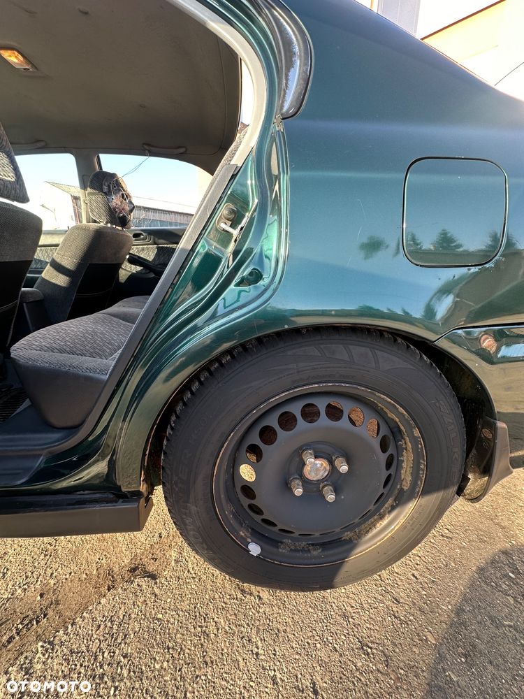 Honda Civic 1.5 LS - 13