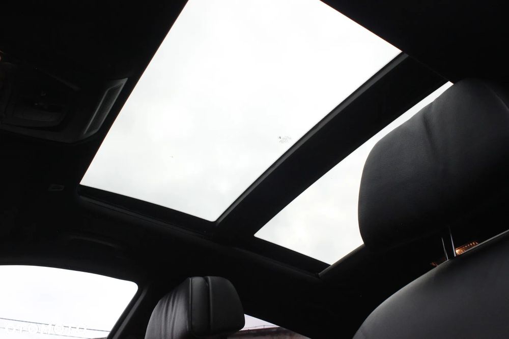 BMW 5GT 535i xDrive - 17