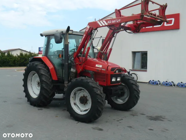 Massey Ferguson 6265 z ładowaczem MX 40-70 - 11