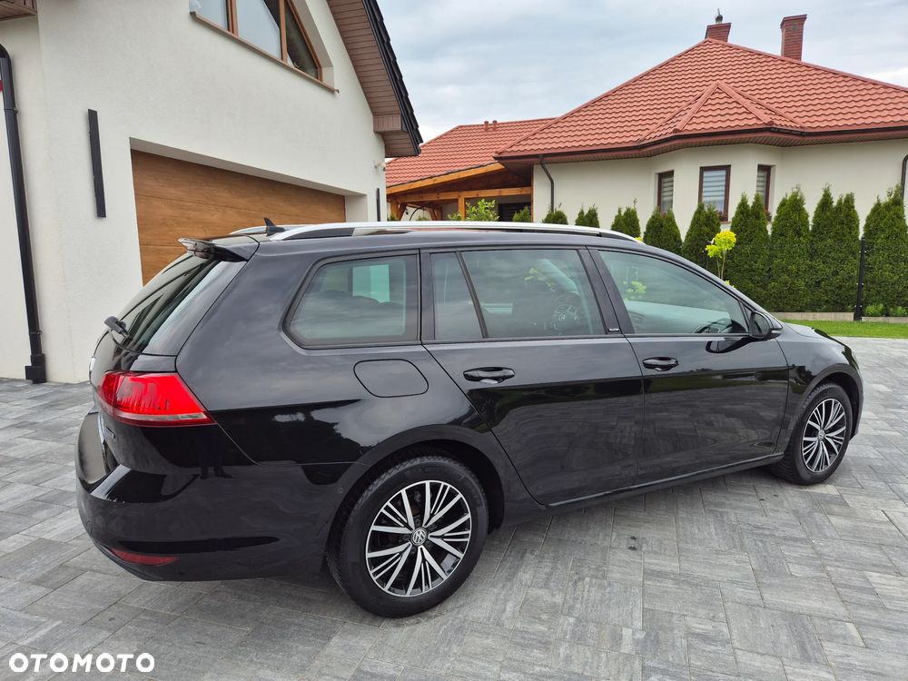 Volkswagen Golf 1.6 TDI BlueMotion Technology Allstar - 38