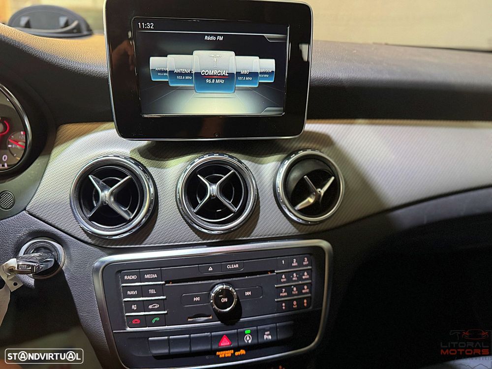 Mercedes-Benz GLA 180 Style - 26