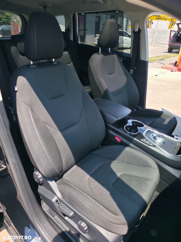 Ford S-Max 2.0 TDCi Powershift Titanium - 10