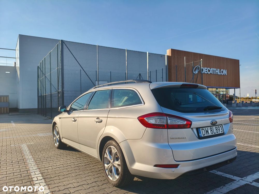 Ford Mondeo 2011 photo 4
