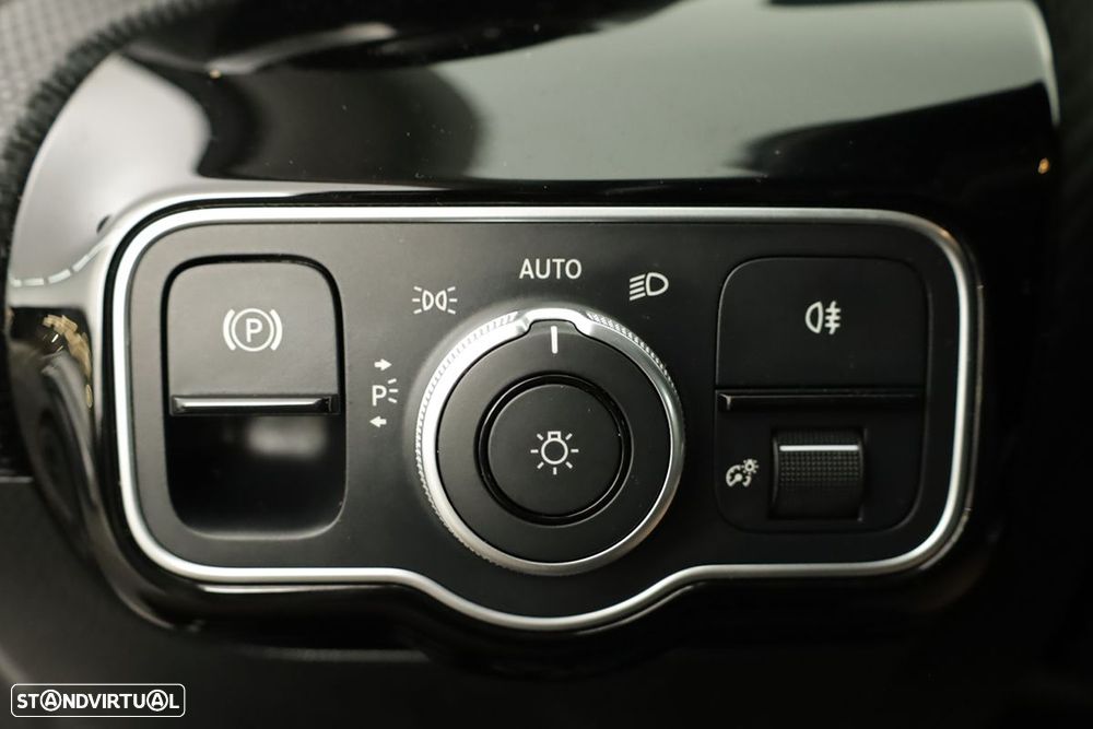 Mercedes-Benz A 200 Standard - 18