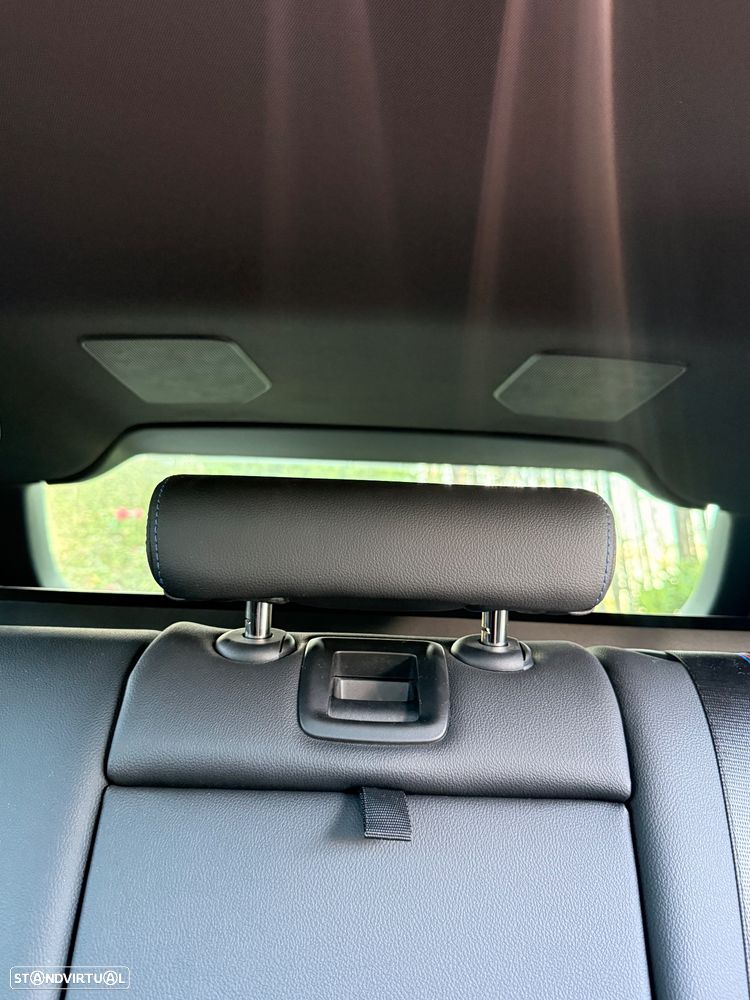 BMW 330 e Aut. M Sport - 40