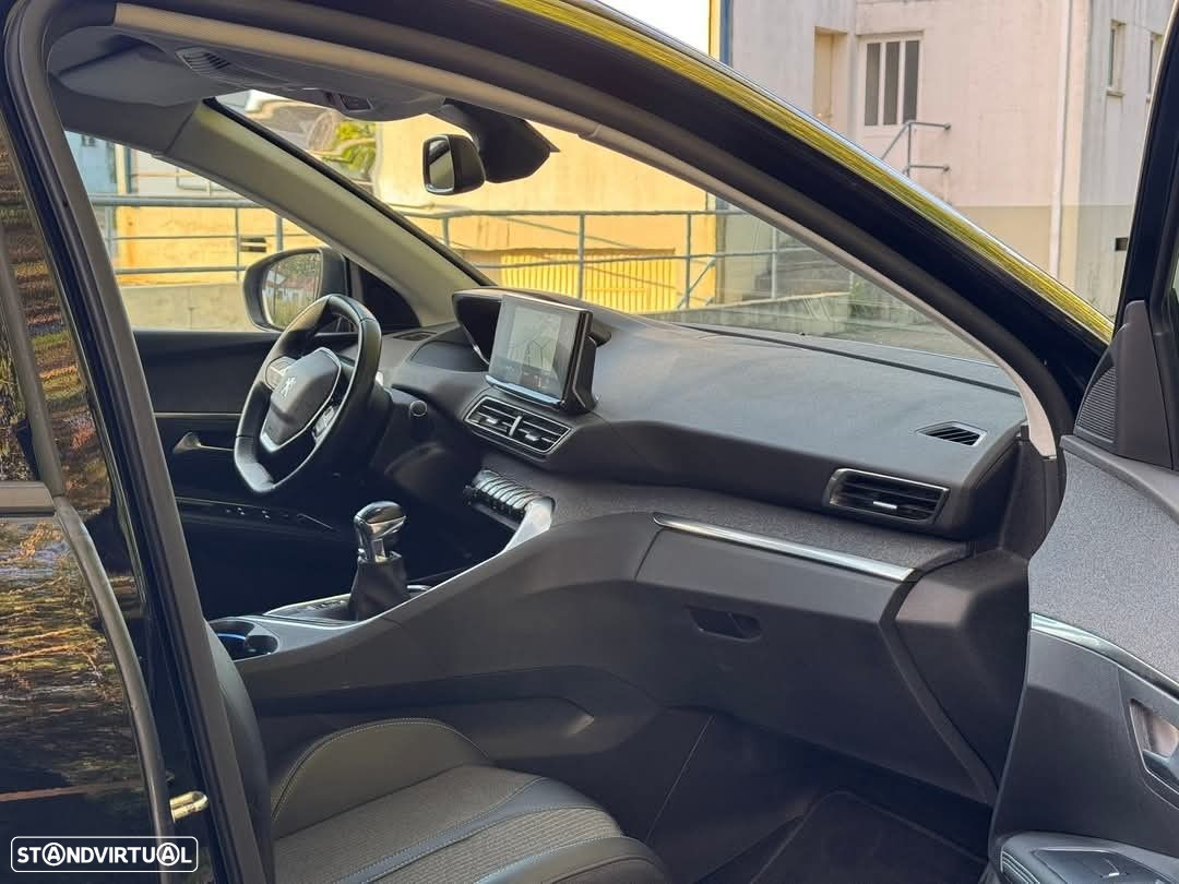 Peugeot 3008 1.5 BlueHDi Allure - 25