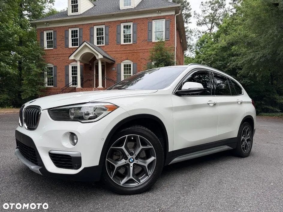 BMW X1 xDrive25i Advantage - 2