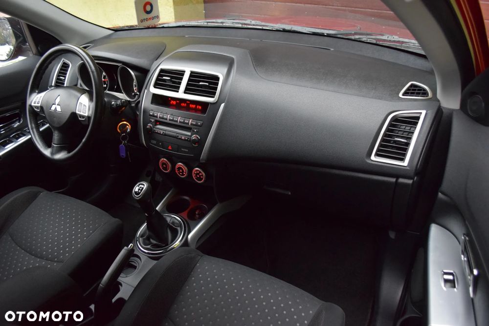 Mitsubishi ASX 1.6 Intense - 14