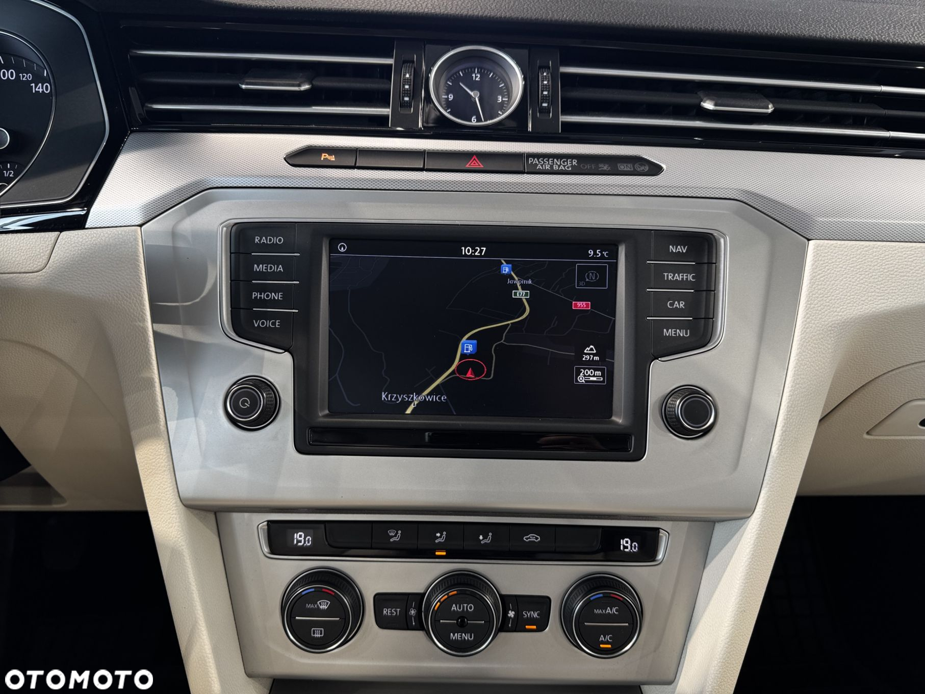 Volkswagen Passat - 24