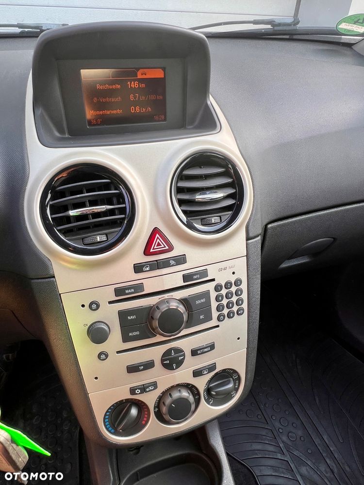 Opel Corsa 1.2 16V Edition - 9
