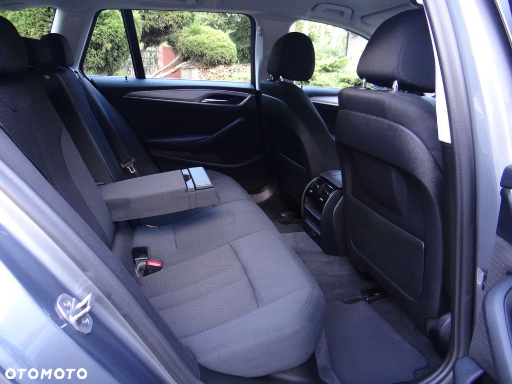 BMW Seria 5 520d - 9