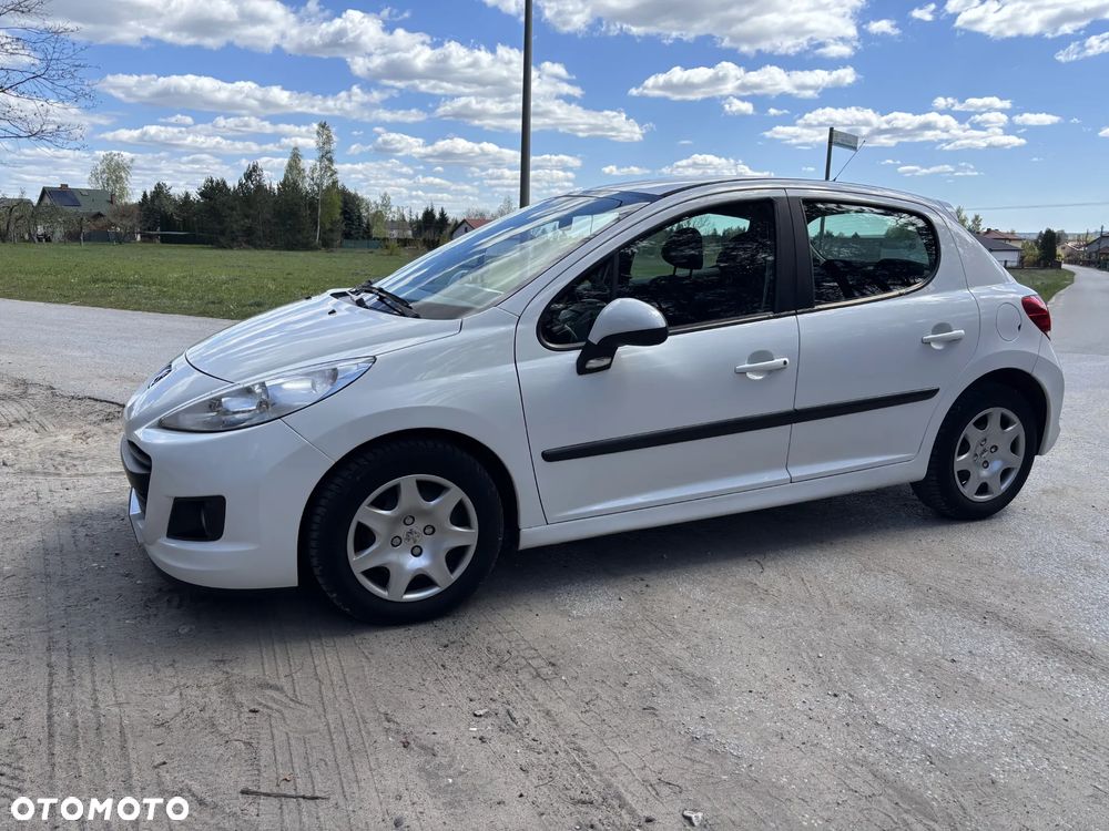 Peugeot 207 - 2