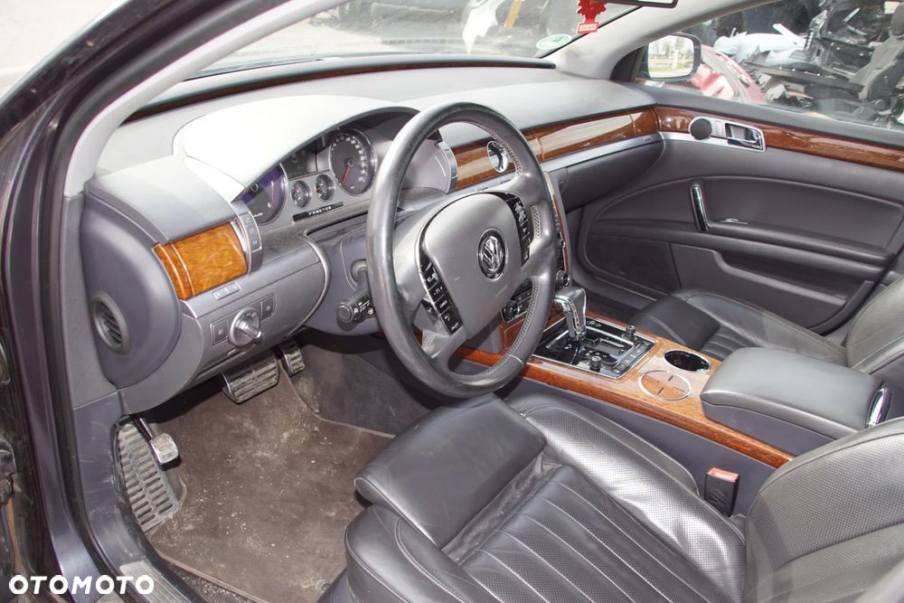 Auto na części 692106889 Volkswagen Phaeton lift 2014 3.0 tdi CEXB 240 km lakier LR7W wersja nie long maska zderzak radio lampy fotele grill drzwi  deska poduszka led - 17