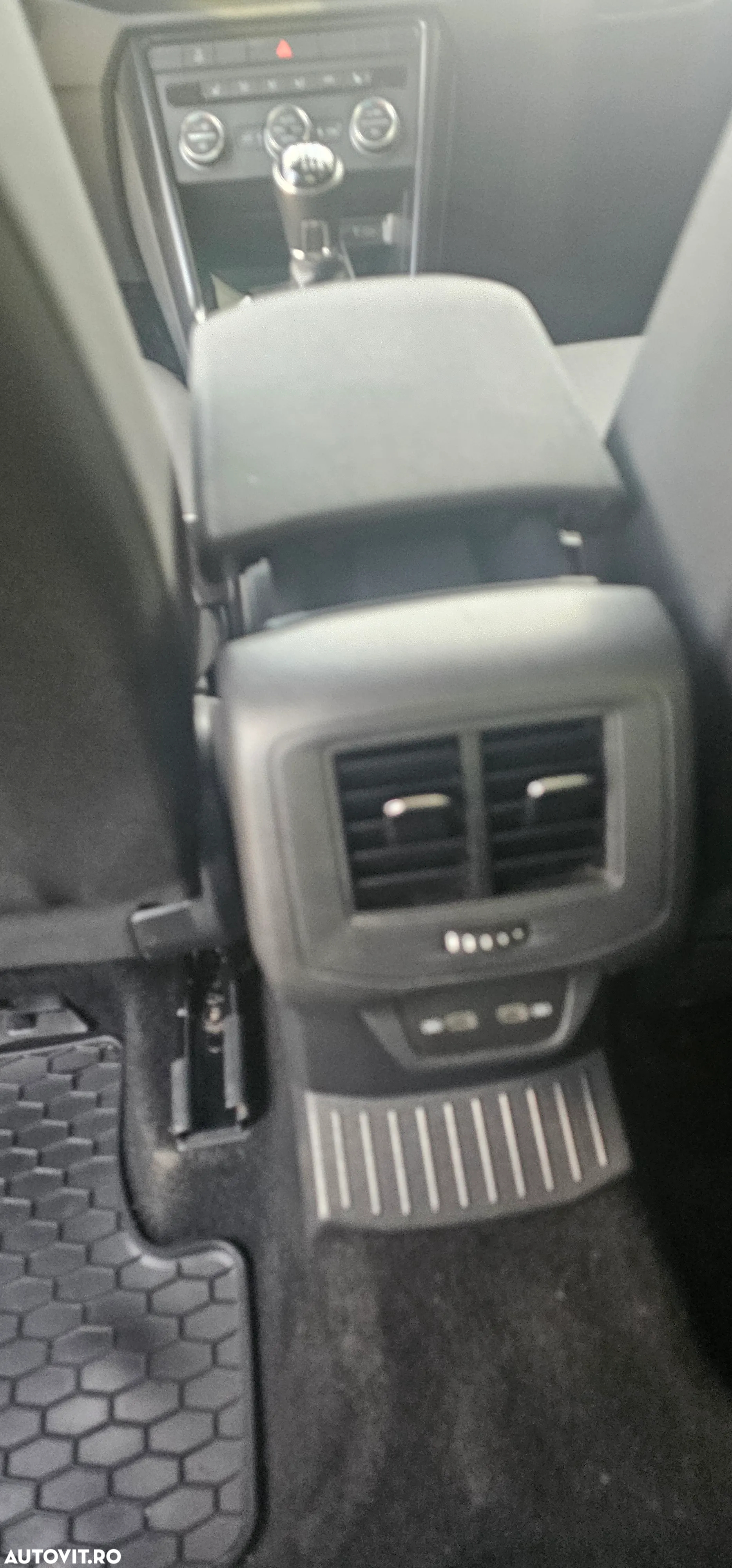 Volkswagen T-ROC 1.6 TDI Design - 8