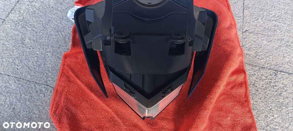 KTM DUKE 125 250 390  LAMPA PRZÓD REFLEKTOR 2025 - 7