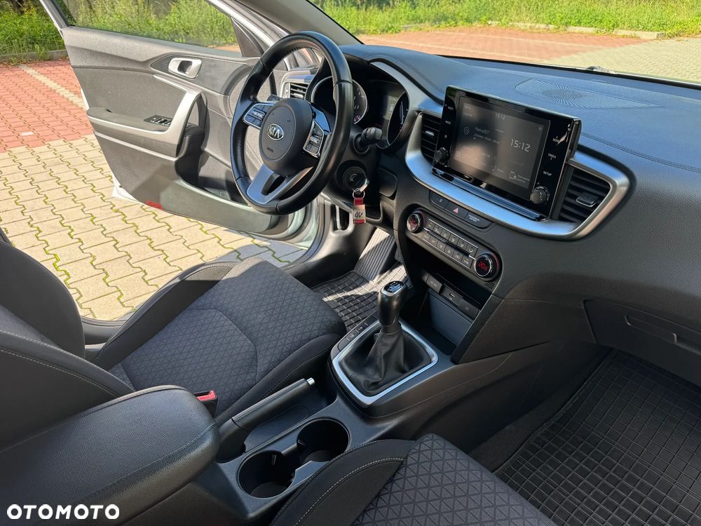 Kia Ceed 1.4 T-GDI M - 12