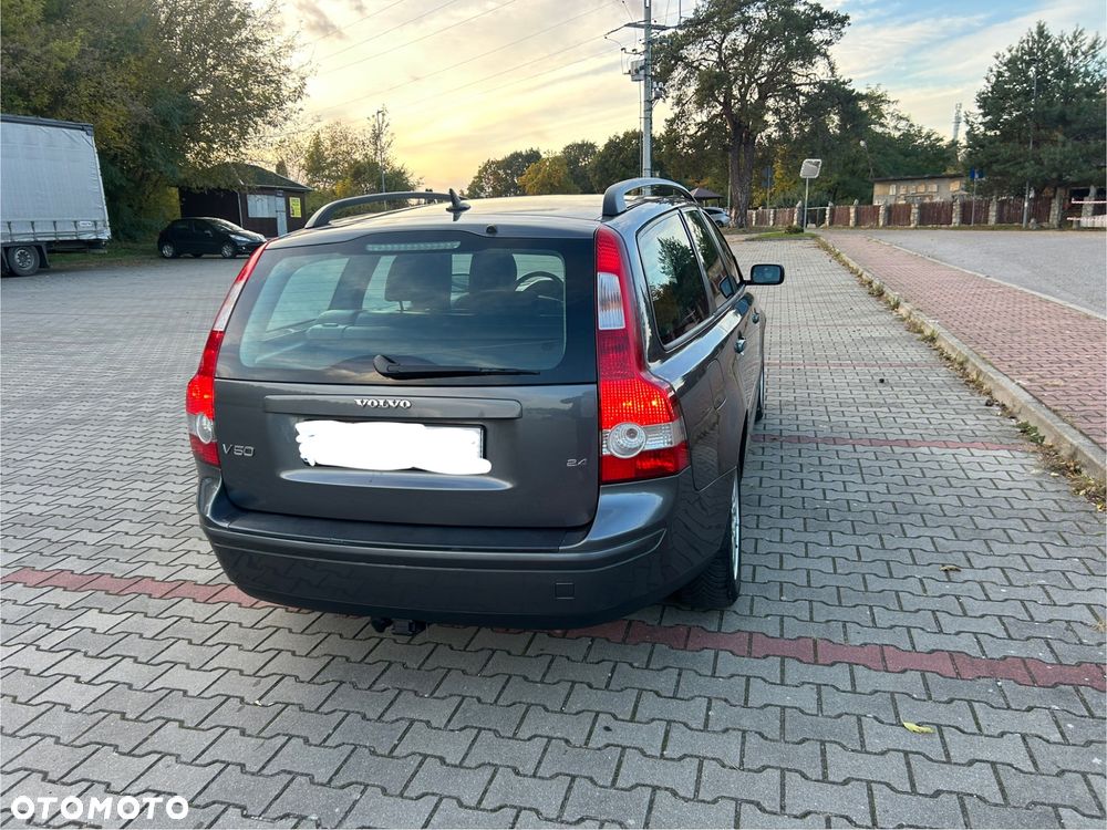 Volvo V50 2.4 Momentum - 13