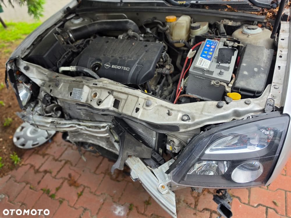 Opel Vectra 1.8 - 6