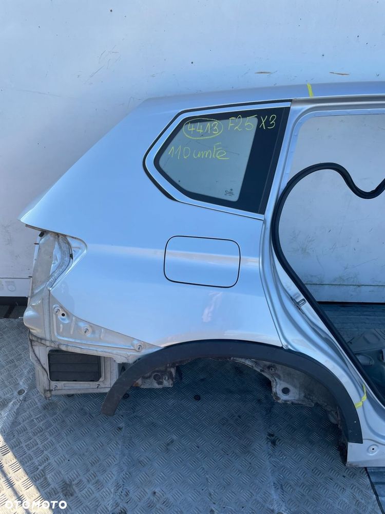 Blotnik cwiartka szyba listwa prawy tyl 354/7 TITANSILBER BMW X3 F25 ORG