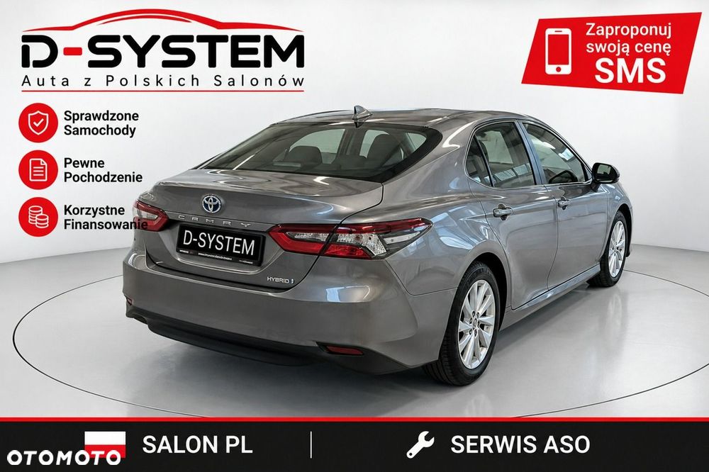 Toyota Camry - 5