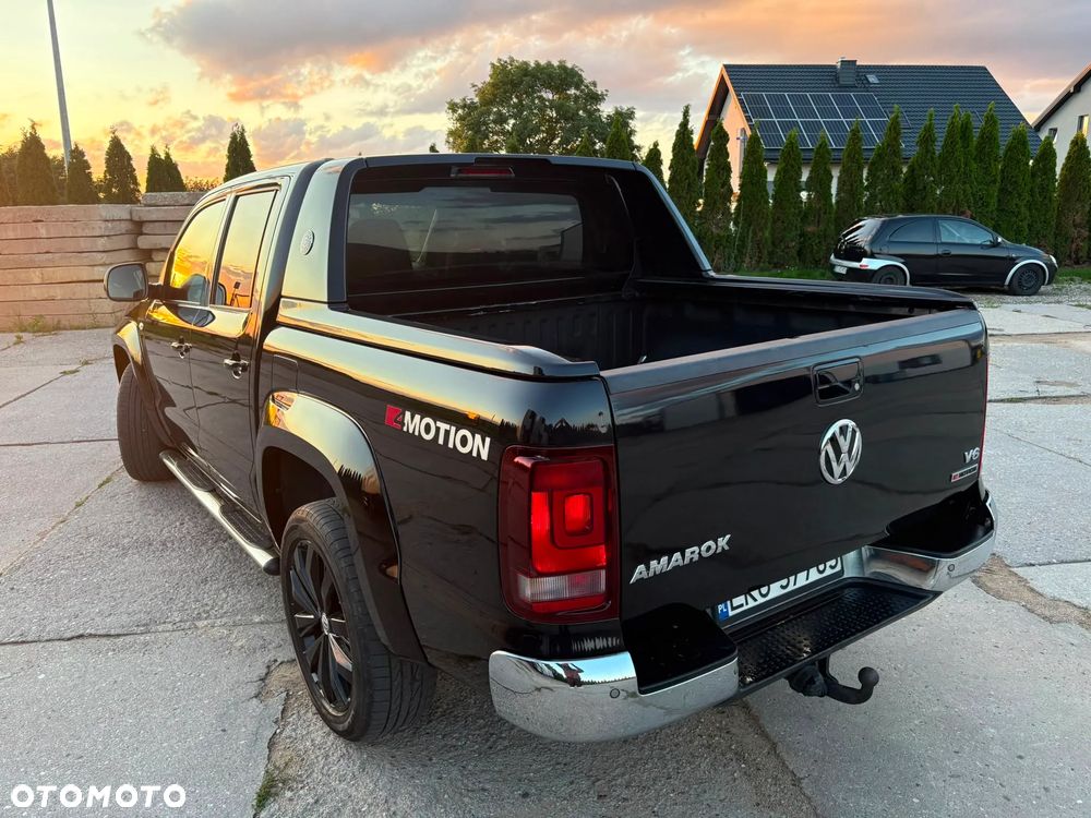 Volkswagen Amarok 3.0 V6 TDi 4MOTION Aventura - 2