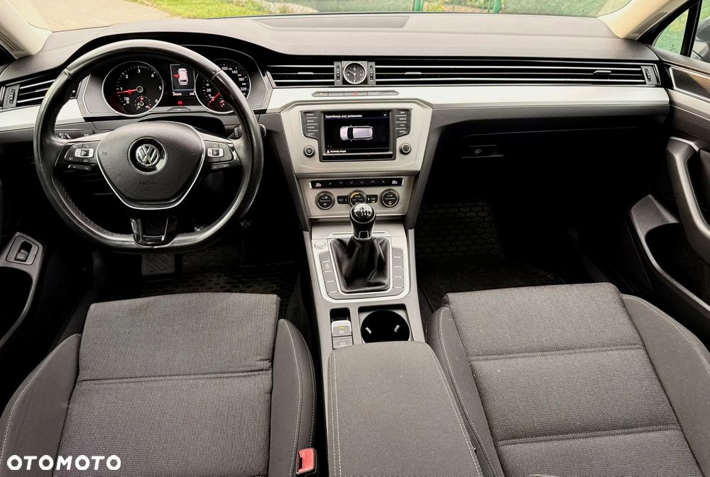 Volkswagen Passat 2.0 TDI BMT Comfortline - 13