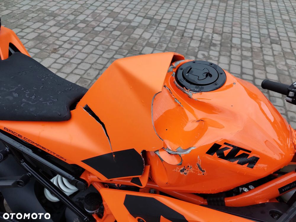 KTM RC 125 - 9