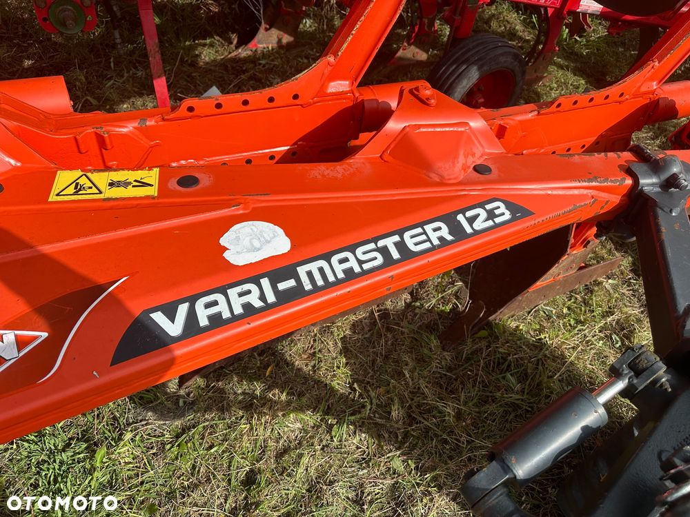 Kuhn Vari master 123 - 2