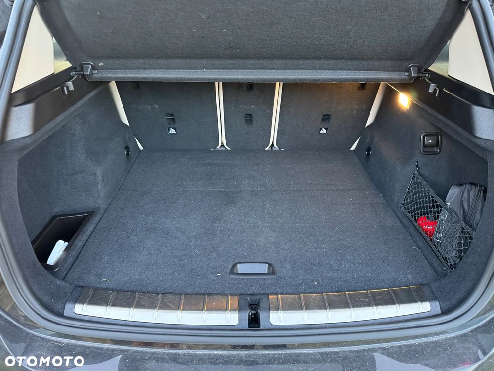 BMW X1 sDrive20i xLine - 20