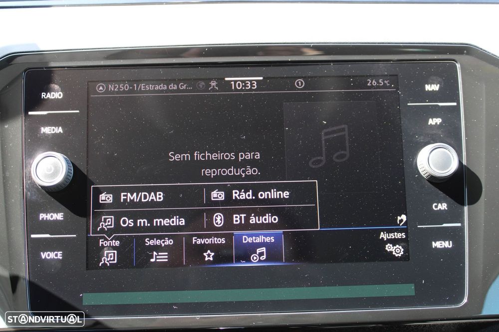 VW Passat Variant 2.0 TDI Business DSG - 37