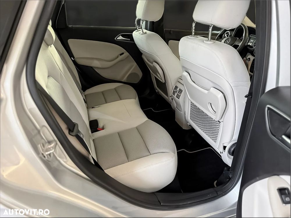 Mercedes-Benz B 200 BlueEfficiency 7G-DCT - 11
