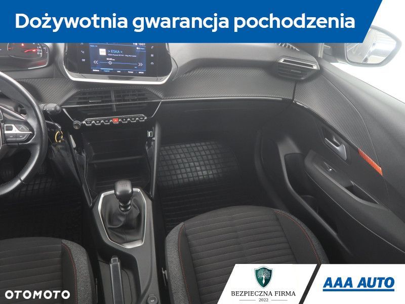 Peugeot 208 - 10