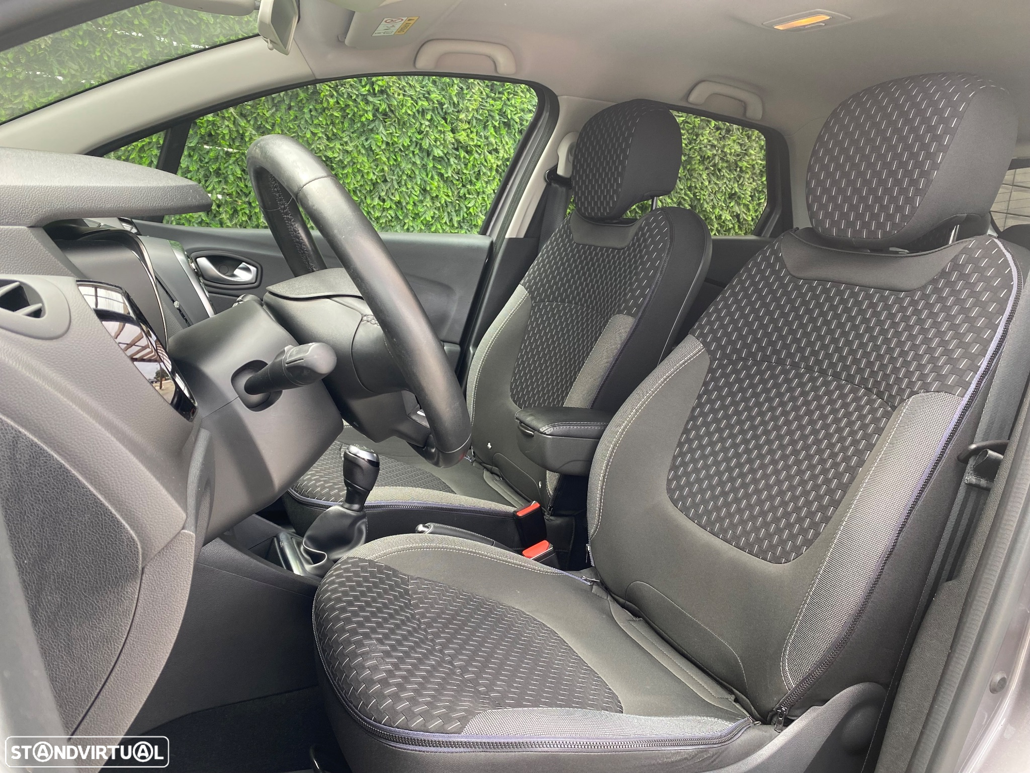 Renault Captur 1.0 TCe Exclusive - 20