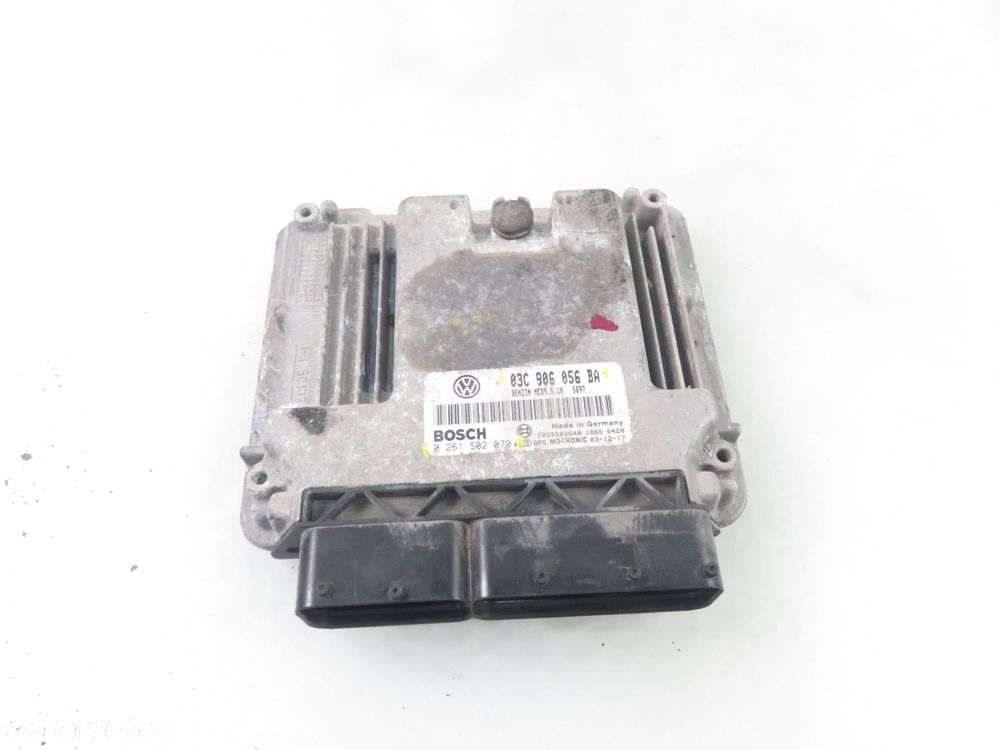 STEROWNIK VW GOLF V 1.6 FSI  03C906056BA 0261S02070 - 1