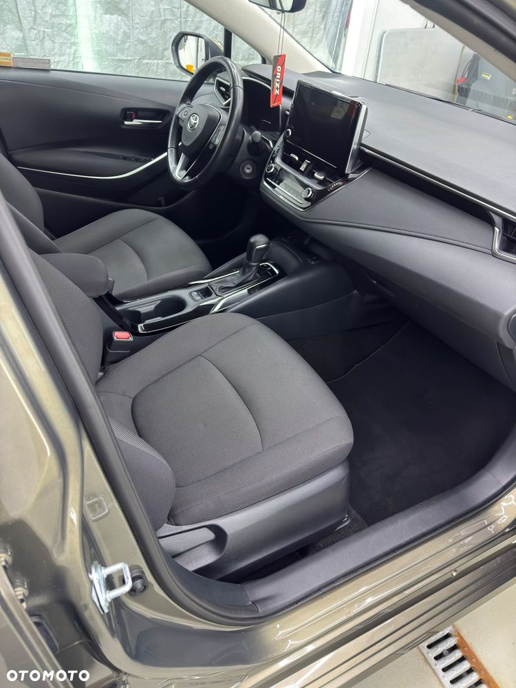 Toyota Corolla - 11